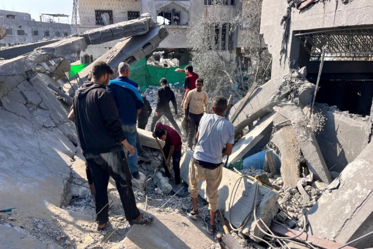 israeli-airstrike-kills-mostly-women-and-children-in-northern-gaza,-palestinian-officials-say