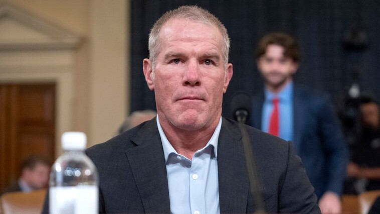 nfl-legend-brett-favre-hopes-‘our-country-goes-in-the-right-direction,’-encourages-trump-vote