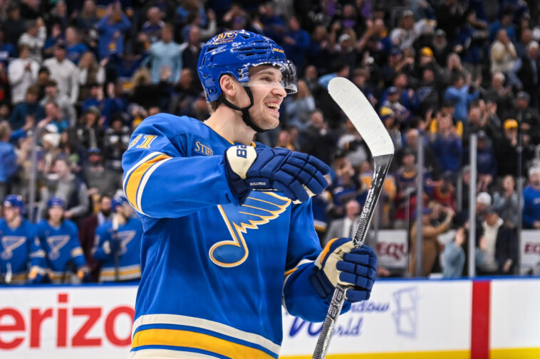 blues’-dylan-holloway-out-of-hospital,-feeling-‘way-better’-after-taking-puck-to-neck