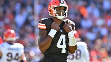 gm-noncommittal-on-watson’s-browns-future