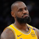 lebron-james-weighs-in-on-harris-election-defeat,-posts-photo-with-daughter:-‘we-don’t-need-their-help’