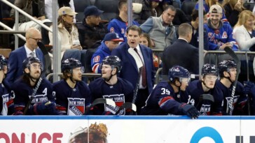 peter-laviolette-plans-to-ride-with-his-drastic-rangers-line-changes