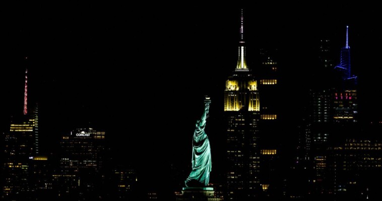 nyc-libs-furious-after-noticing-change-to-empire-state-building-after-trump-won