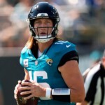 jaguars’-trevor-lawrence-unlikely-to-play-in-week-10,-weighing-options-after-shoulder-injury:-report