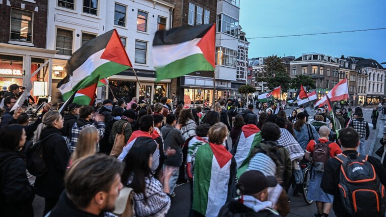 jews-attacked-in-amsterdam-‘pogrom’-after-israeli-team’s-soccer-match