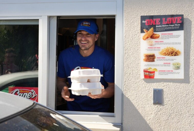 the-moment-todd-graves-knew-athletes-slinging-raising-cane’s-was-a-winner