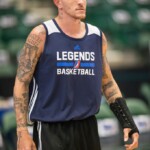 troubled-ex-nba-guard-delonte-west-arrested-again-following-trespassing-claims