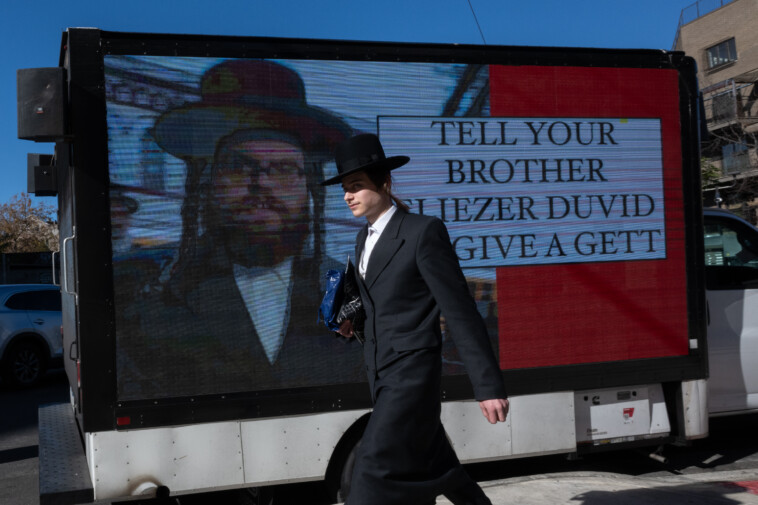 hasidic-wife-fed-up-with-waiting-years-for-religious-divorce-takes-quest-for-freedom-to-the-skies:-‘ready-to-go-nuclear’