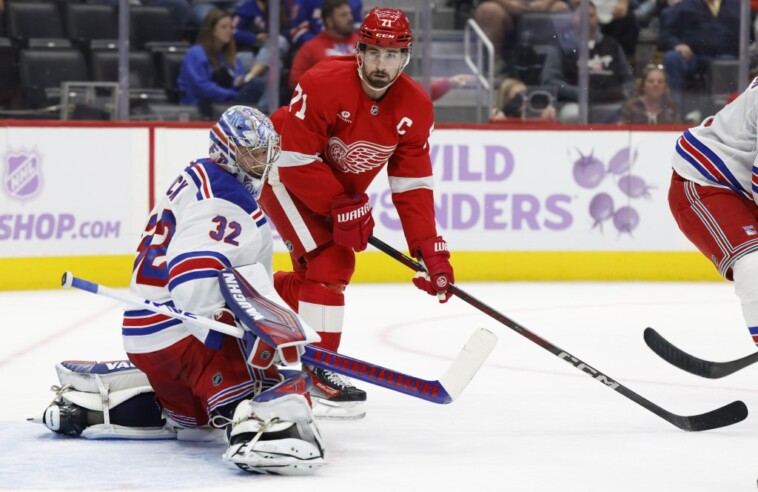 rangers,-jonathan-quick-blank-red-wings-despite-not-playing-their-best