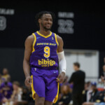 bronny-james-scores-6-points-in-g-league-debut