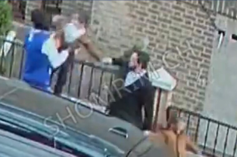 nyc-masked-man-attempts-to-rip-jewish-boy-out-of-his-father’s-arms-in-broad-daylight