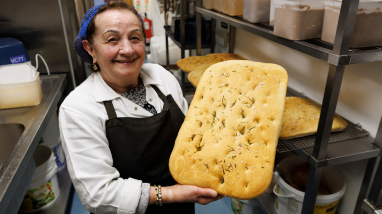 food-lover,-80-years-old,-still-runs-kitchen-‘with-immense-pride’-after-50-years