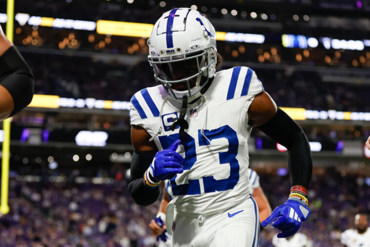 colts-cb-kenny-moore-calls-out-teammates-after-loss-to-bills:-‘i-don’t-think-the-effort-is-there’