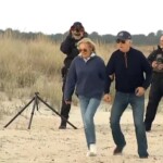 biden-stumbles-multiple-times-—-needs-assist-from-jill-—-as-he-struggles-to-walk-on-sandy-delaware-beach