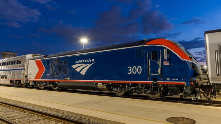 new-‘floridian’-amtrak-train-heads-to-miami-from-chicago-in-47-hour-journey