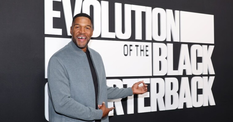 ‘downright-cowardly’:-viewers-call-for-michael-strahan-to-be-fired-after-what-happened-during-national-anthem