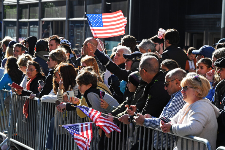 highlights-from-the-nyc-veterans-day-parade:-floats,-marchers-—-and-hero-grand-marshal