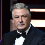 alec-baldwin-roasted-online-for-‘tone-deaf’-veterans-day-message-featuring-kevin-bacon