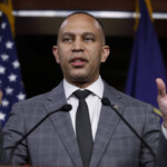 gayle-king-has-to-remind-hakeem-jeffries-that-democrats-lost,-and-lost-big