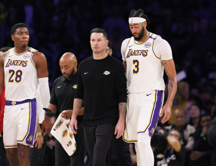 lakers-star-anthony-davis-cleared-to-play-after-eye-poke-knocked-him-out-of-win-over-raptors-early