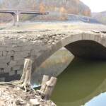 200-year-old-pennsylvania-bridge-reemerges-from-lake-during-drought,-closed-over-collapse-fears