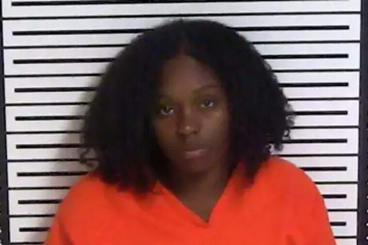 woman-charged-after-leaving-her-child-on-roadway,-falsely-reporting-kidnapping:-police