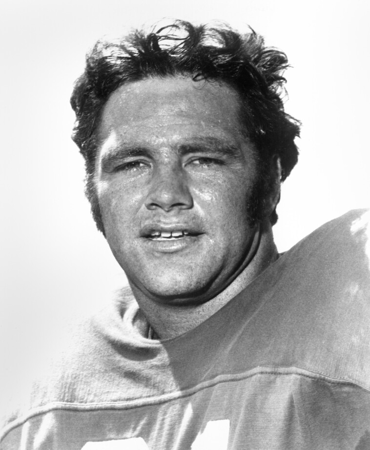 former-giants-running-back-charlie-evans-dead-at-76