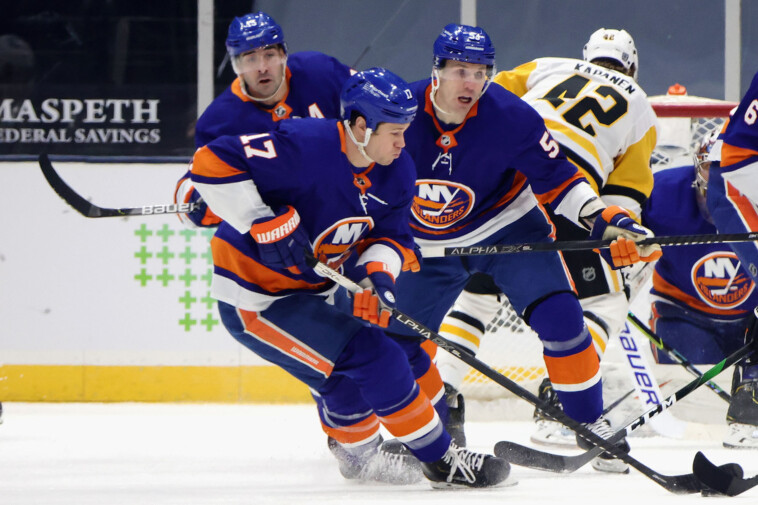 how-the-islanders-can-do-more-to-honor-their-past