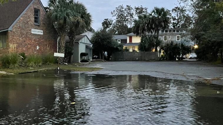 flooding-hits-charleston-as-powerful-carolina-coastal-storm-develops