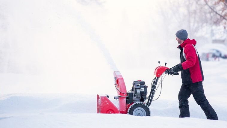 make-snow-removal-easy-this-year-with-these-8-winter-necessities