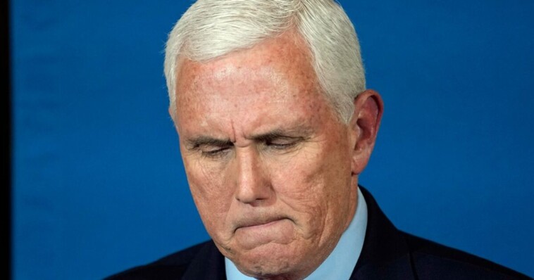 turncoat-mike-pence-says-he-is-‘literally-praying’-that-trump-doesn’t-pardon-january-6th-prisoners