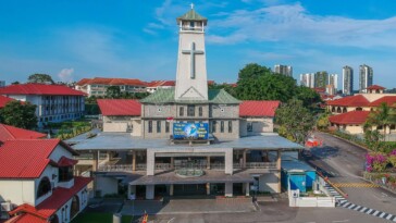 priest-stabbed-in-the-face-during-mass-as-religion-based-hate-crime-is-on-the-rise-worldwide