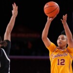 usc’s-watkins-reaches-1,000-points-in-38th-game