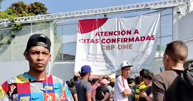 photos:-thousands-of-migrants-still-entering-mexico-to-use-cbp-one-app