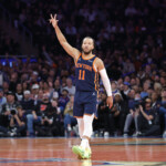 jalen-brunson’s-game-winner,-mikal-bridges’-block-helps-knicks-escape-with-rivalry-win-over-nets