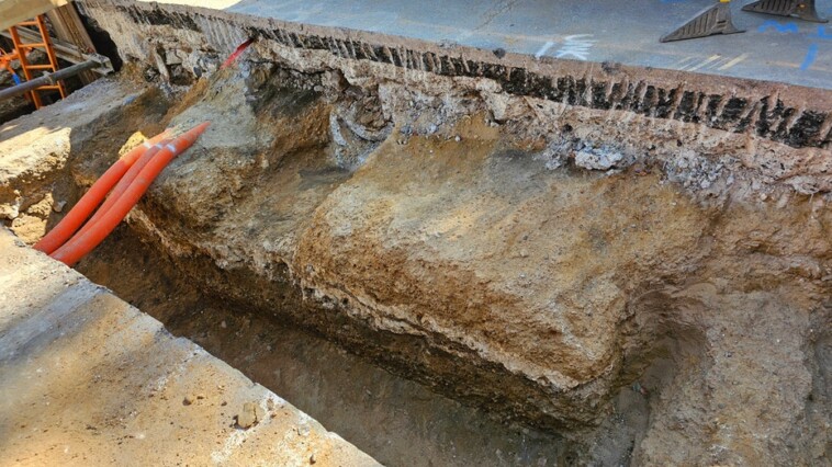 2,000-year-old-roman-road-discovered-by-archaeologists-in-london