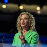 debbie-wasserman-schultz-slammed-for-claiming-tulsi-gabbard-is-a-‘russian-asset’