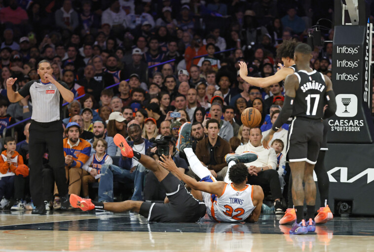 knicks’-karl-anthony-towns-dealing-with-new-injury-concern-after-hard-spill