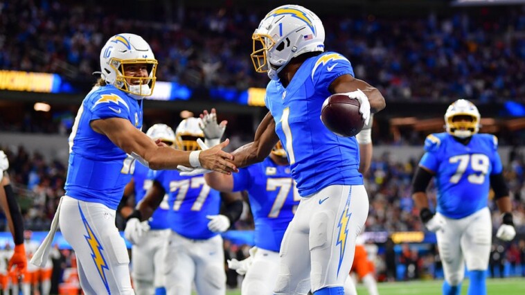 chargers-stave-off-bengals’-comeback-in-epic-sunday-night-thriller