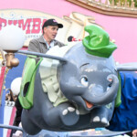 hunter-biden-rides-disney’s-dumbo-with-family-in-tow-days-after-trump’s-election-victory