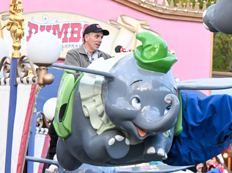 hunter-biden-rides-disney’s-dumbo-with-family-in-tow-days-after-trump’s-election-victory