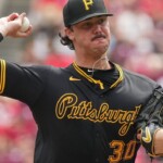 pirates-ace-skenes-wins-nl-rookie-of-year-award