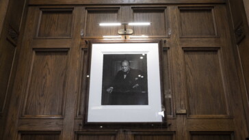 lawyer-unknowingly-buys-stolen-winston-churchill-portrait-worth-millions:-‘like-having-a mona-lisa’