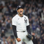 yankees’-luis-gil-wins-tight-al-rookie-of-the-year-race-after-dominant-debut