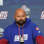 bookmaker-drops-giants’-outlook-after-brian-daboll-announces-tommy-devito-as-starter