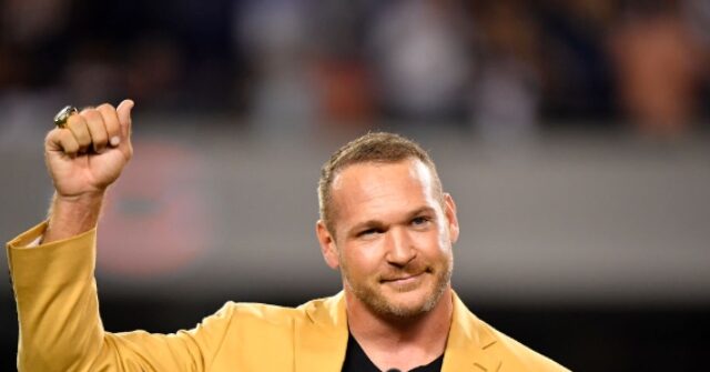 nfl-hall-of-famer-brian-urlacher-on-athletes-showing-support-for-trump:-‘no-one’s-scared-anymore’