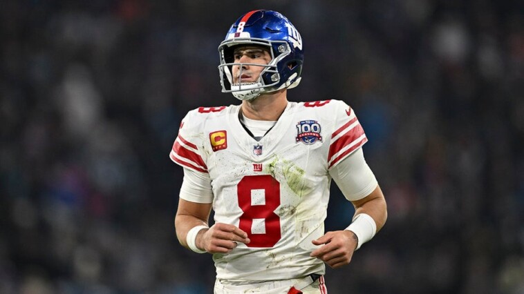 giants-star-dexter-lawrence-admits-feeling-a-‘bit-of-confusion’-with-daniel-jones-benching:-‘he’s-the-qb1’