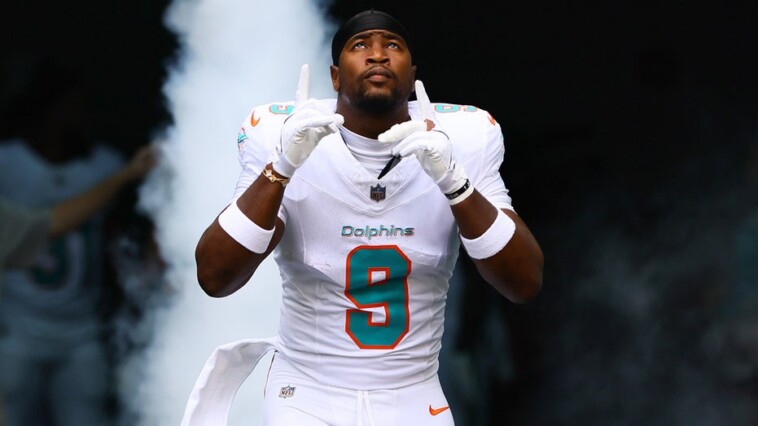 dolphins’-jonnu-smith-says-teammate-calais-campbell-is-‘like-the-lebron-james-of-the-nfl’