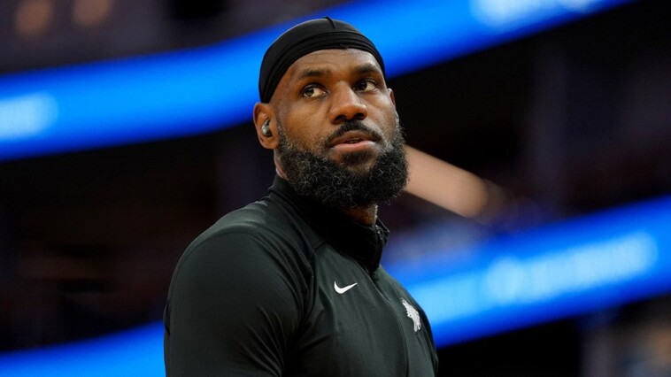 lebron-james-says-he’s-‘getting-off-social-media-for-the-time-being’