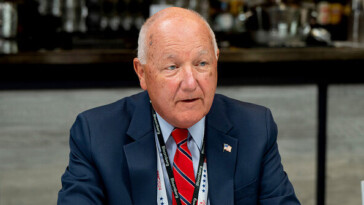 trump-nominates-pete-hoekstra-for-ambassador-to-canada